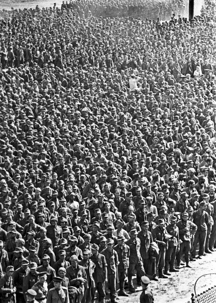 RIAN archive 129359 German prisoners of war in Moscow